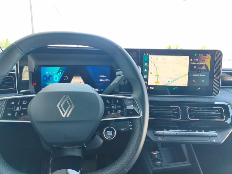 Renault R 4 Techno 110 kW (150CV) autonomía confort foto 9